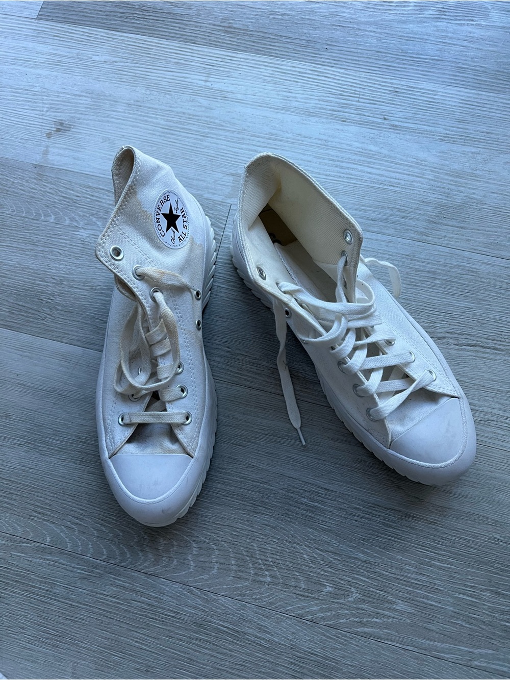 Converse Run Star Hike Platform High Top White Men’s 9 Women’s 11 EU 42.5